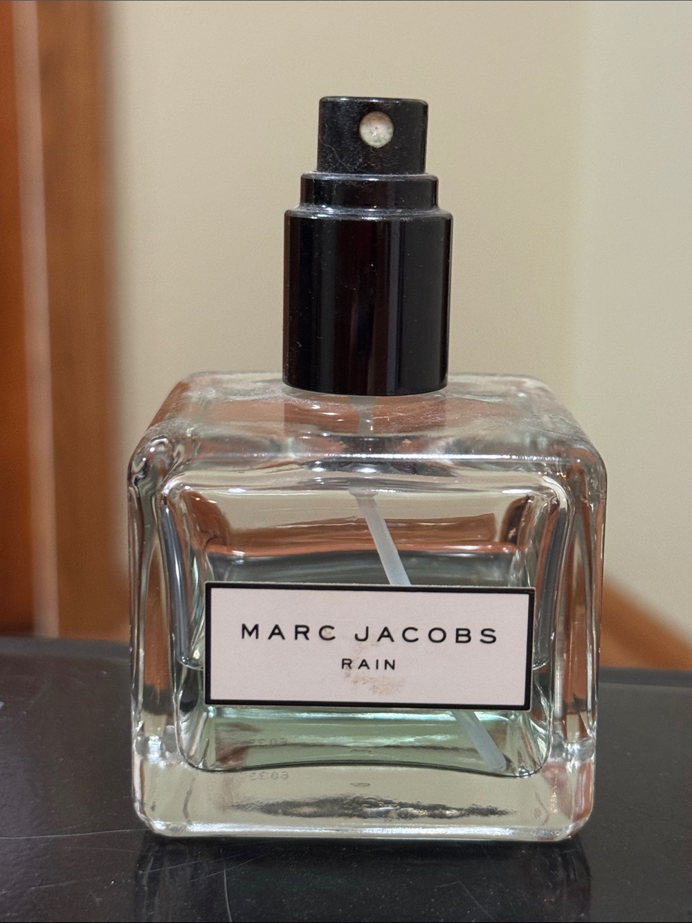 Marc Jacobs Rain perfume
